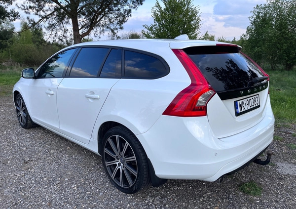 Volvo V60 cena 40900 przebieg: 253000, rok produkcji 2013 z Warszawa małe 781